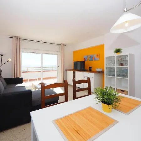 Center-16 By Interhome Roses