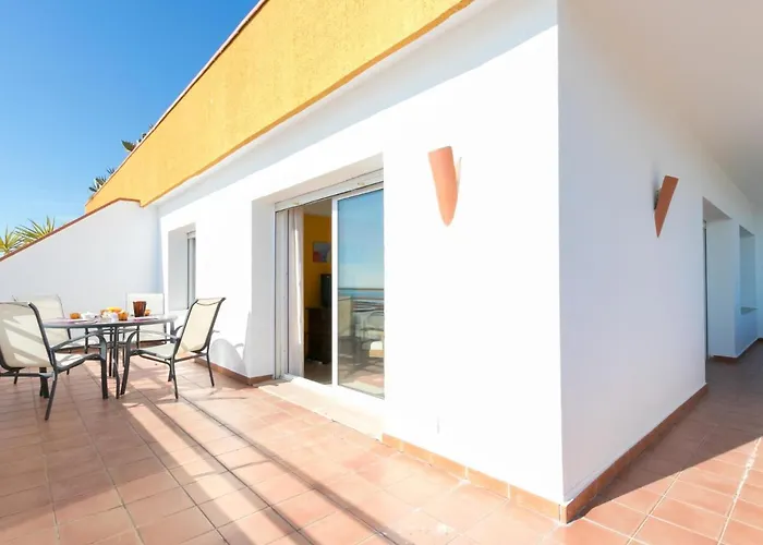 Center-16 By Interhome *