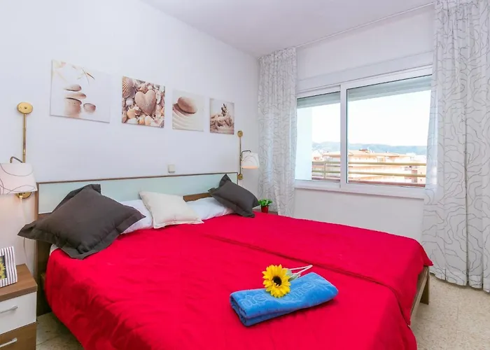 Center-16 By Interhome דירה