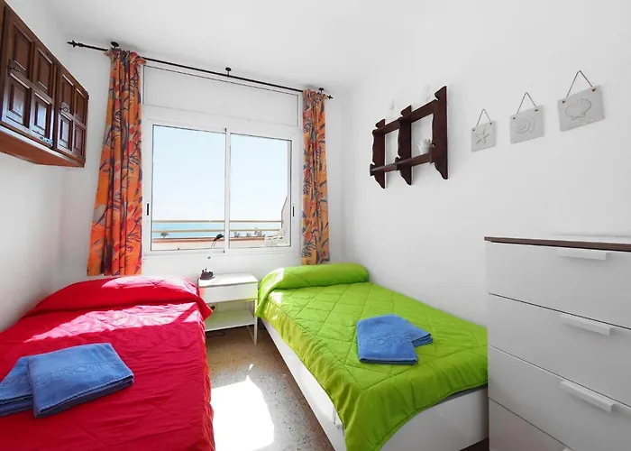 Center-16 By Interhome * רוזס